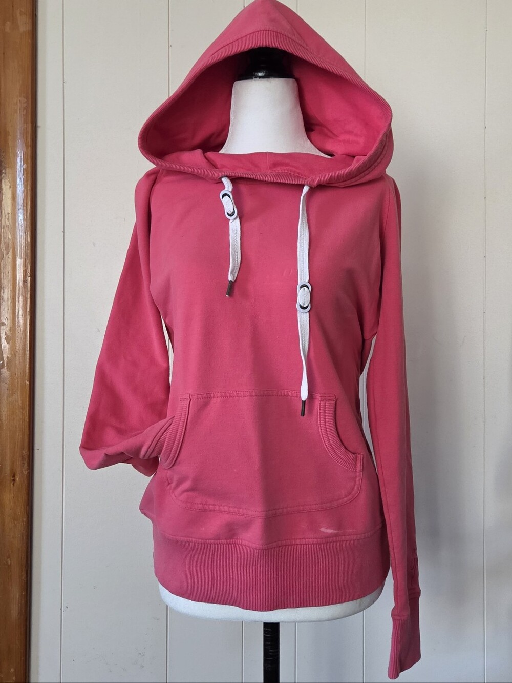 Vintage Garage | Hoodie In Hot Pink Fuchsia | Sz Lrg 🌺